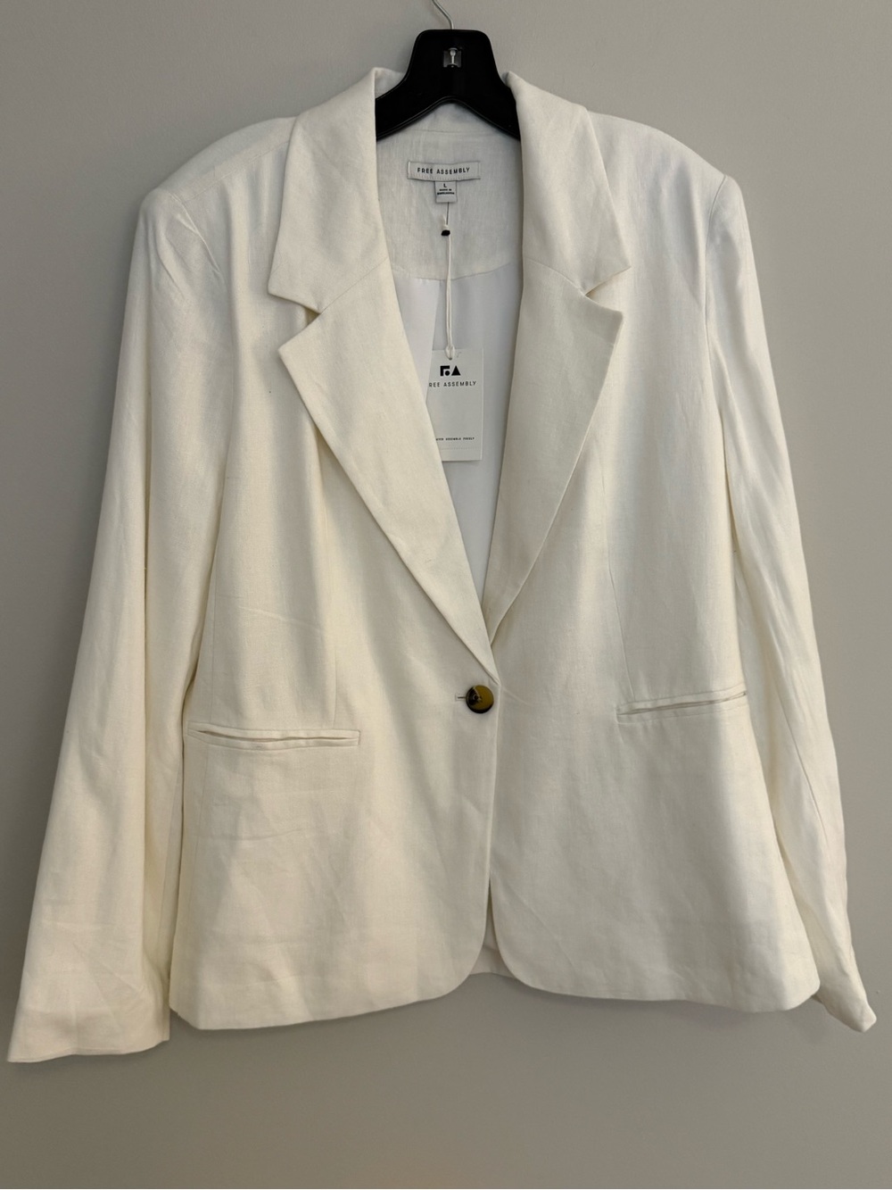 Free Assembly Label Cream Single-Button Notch Lapel Linen Blazer